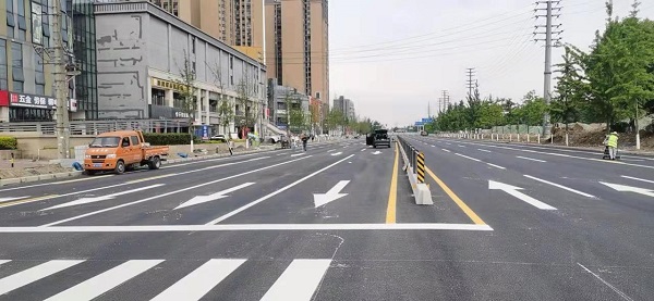 热熔反光标线施工