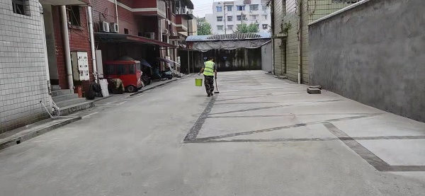 车库施划前打底油